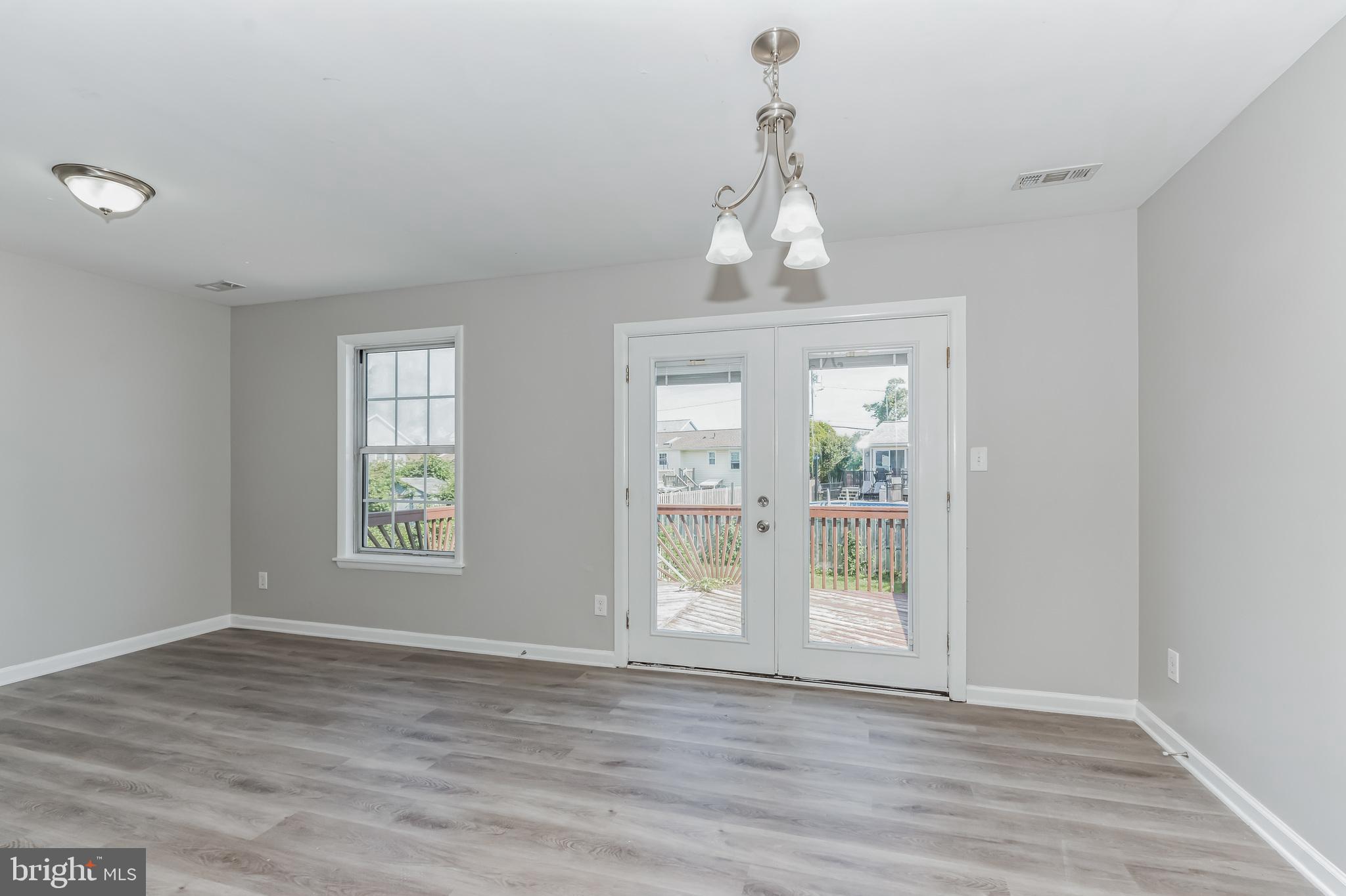 1708 Potomac Road Edgewater, MD 21037 - Photo 10 of 29