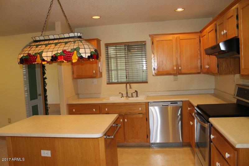 811 West Overland Road Payson, AZ 85541 - Photo 13 of 25 Kitchen (4)