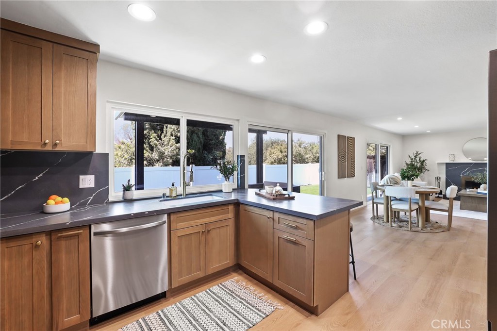 29181 Via San Sebastian Laguna Niguel, CA 92677 - Photo 10 of 26