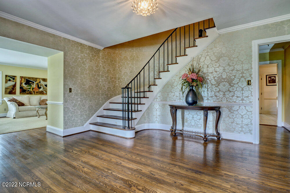 1400 Greenbriar Road Kinston, NC 28501 - Photo 8 of 41 p8411183_4_5_6_7_8_9