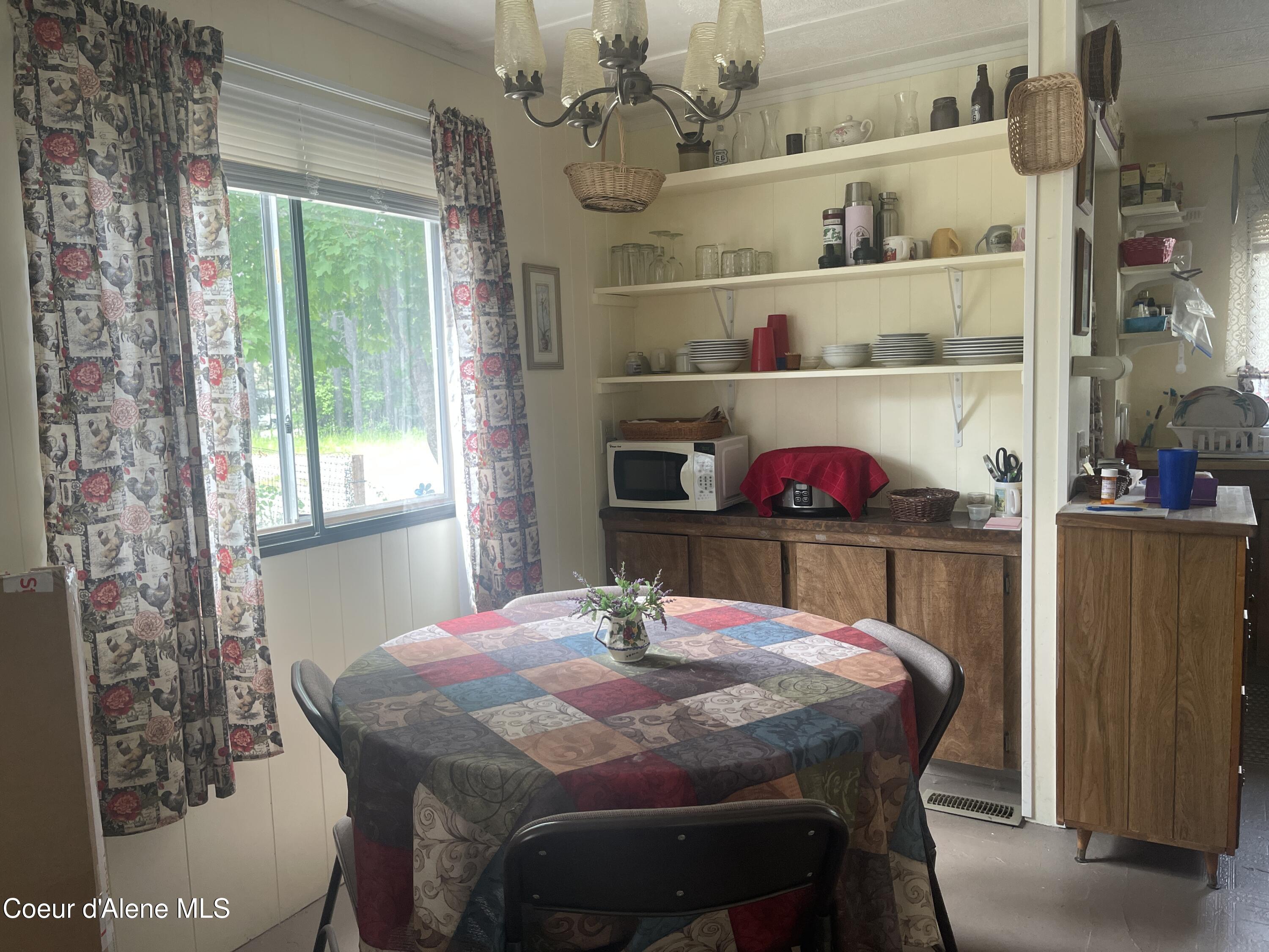 111 Gun Club Road, Unit 27 Sagle, ID 83860 - Photo 18 of 35 Dining Area