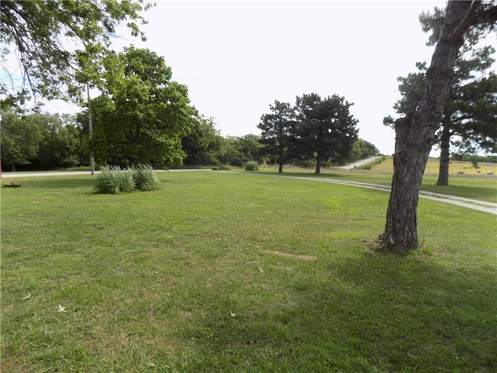 1392 Rock Creek Road Williamsburg, KS 66095 - Photo 4 of 62