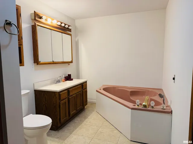 $265,000 | 111 Stork Street, Anna, IL 62906