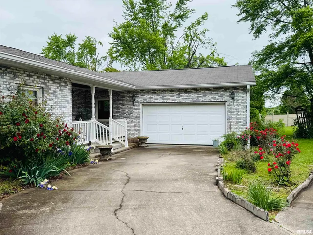 $265,000 | 111 Stork Street, Anna, IL 62906