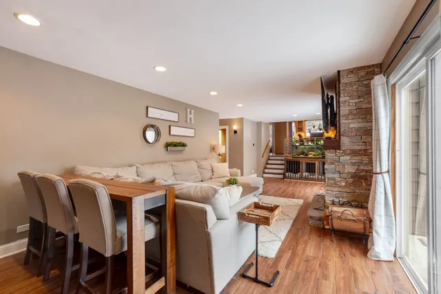 $549,000 | 138 Oak Street, Lake Zurich, IL 60047