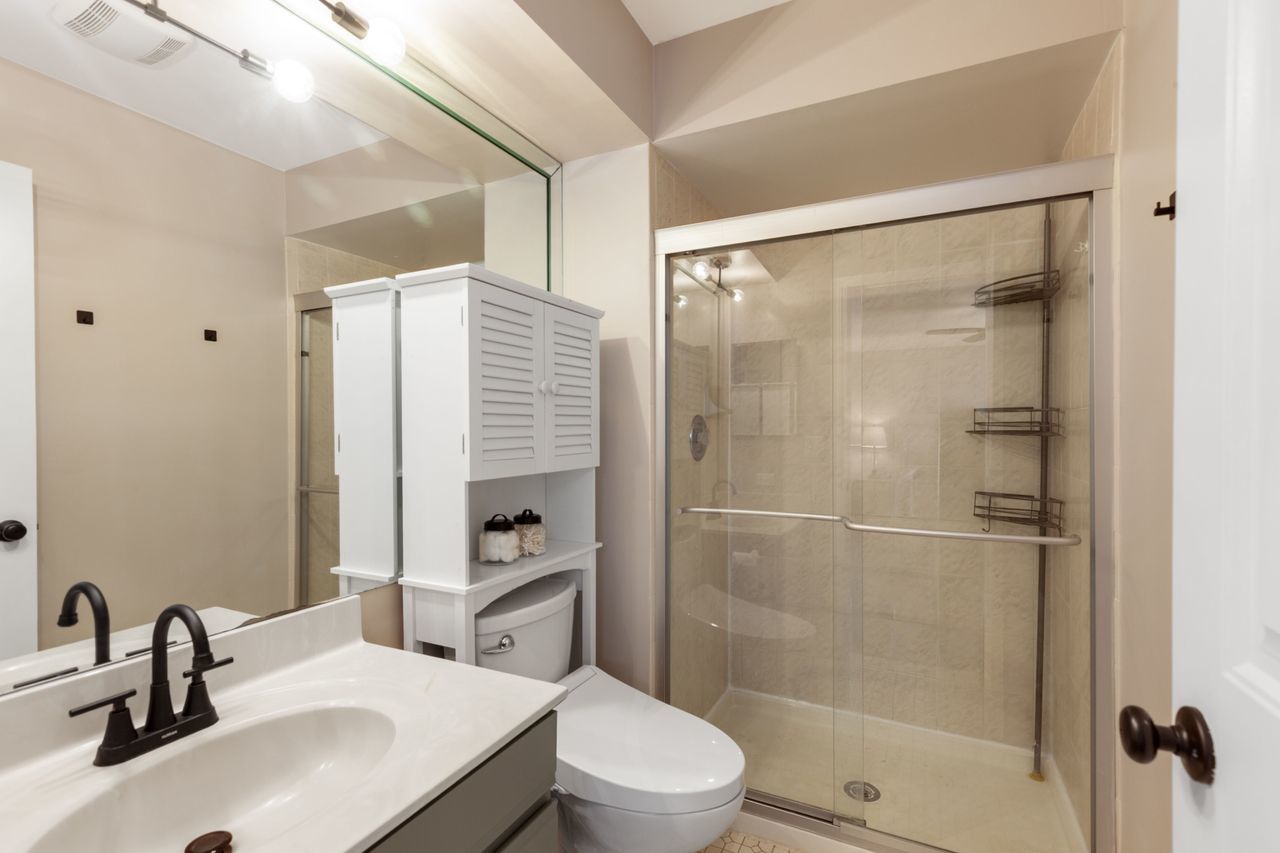 138 Oak Street Lake Zurich, IL 60047 - Photo 14 of 33