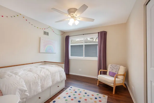 $549,000 | 138 Oak Street, Lake Zurich, IL 60047