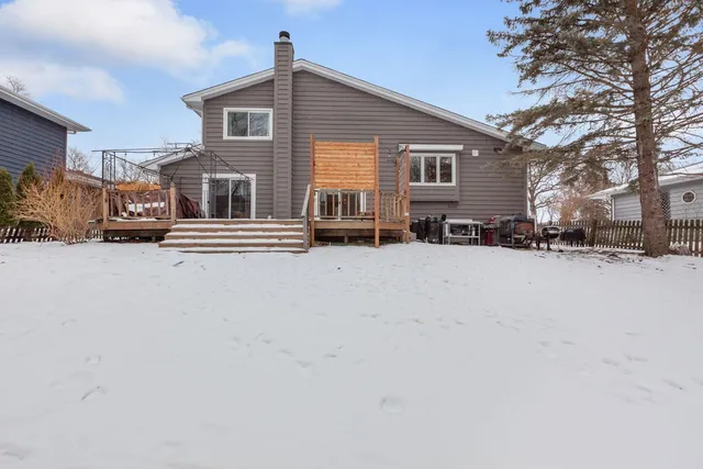 $549,000 | 138 Oak Street, Lake Zurich, IL 60047