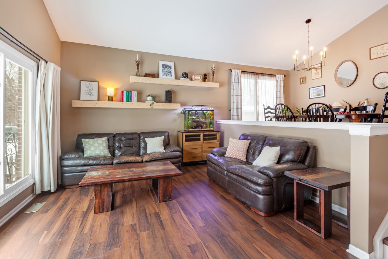 138 Oak Street Lake Zurich, IL 60047 - Photo 3 of 33