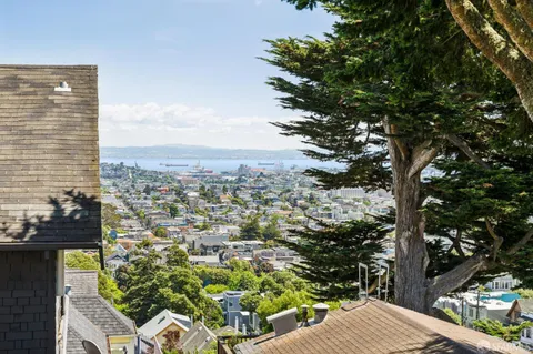 $2,450,000 | 957 Elizabeth Street, San Francisco, CA 94114