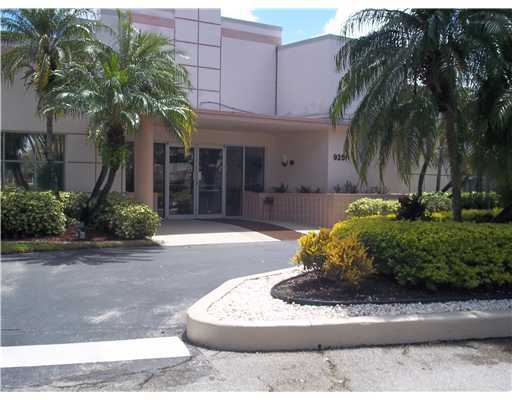 18801 Garbo Terrace, Unit 8 Boca Raton, FL 33496 - Photo 4 of 9 Additional Photo