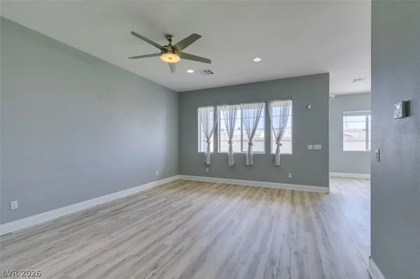 $2,894 | 6538 Grand Concourse Street, Las Vegas, NV 89166