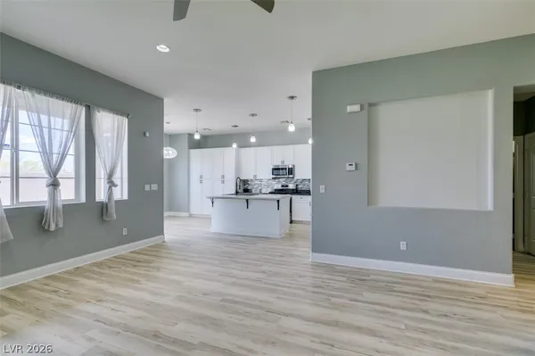 $2,894 | 6538 Grand Concourse Street, Las Vegas, NV 89166