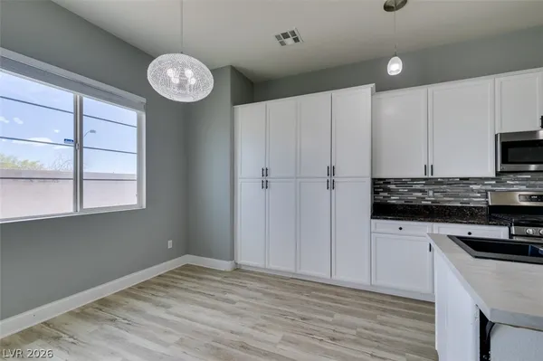 $2,894 | 6538 Grand Concourse Street, Las Vegas, NV 89166