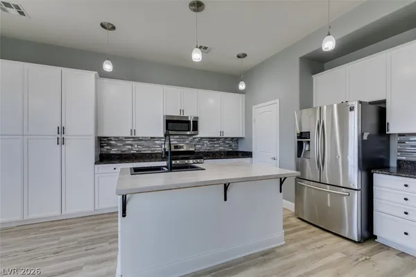 $2,894 | 6538 Grand Concourse Street, Las Vegas, NV 89166