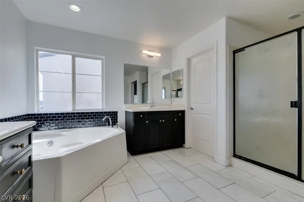 $2,894 | 6538 Grand Concourse Street, Las Vegas, NV 89166
