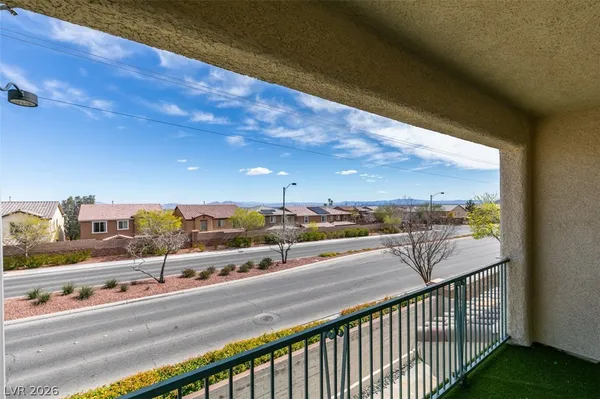 $2,894 | 6538 Grand Concourse Street, Las Vegas, NV 89166
