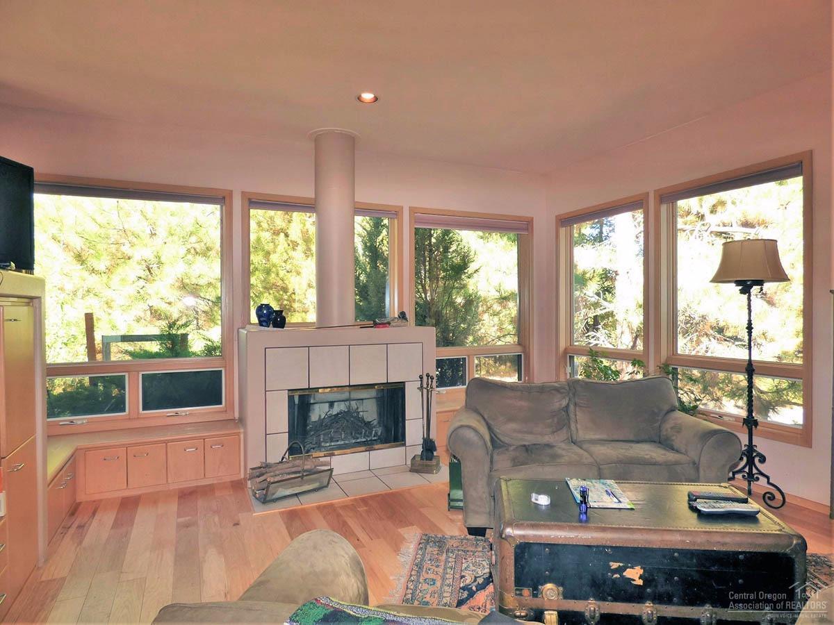 61532 West Ridge Ave Bend Bend, OR 97702 - Photo 9 of 24 Additional Photo