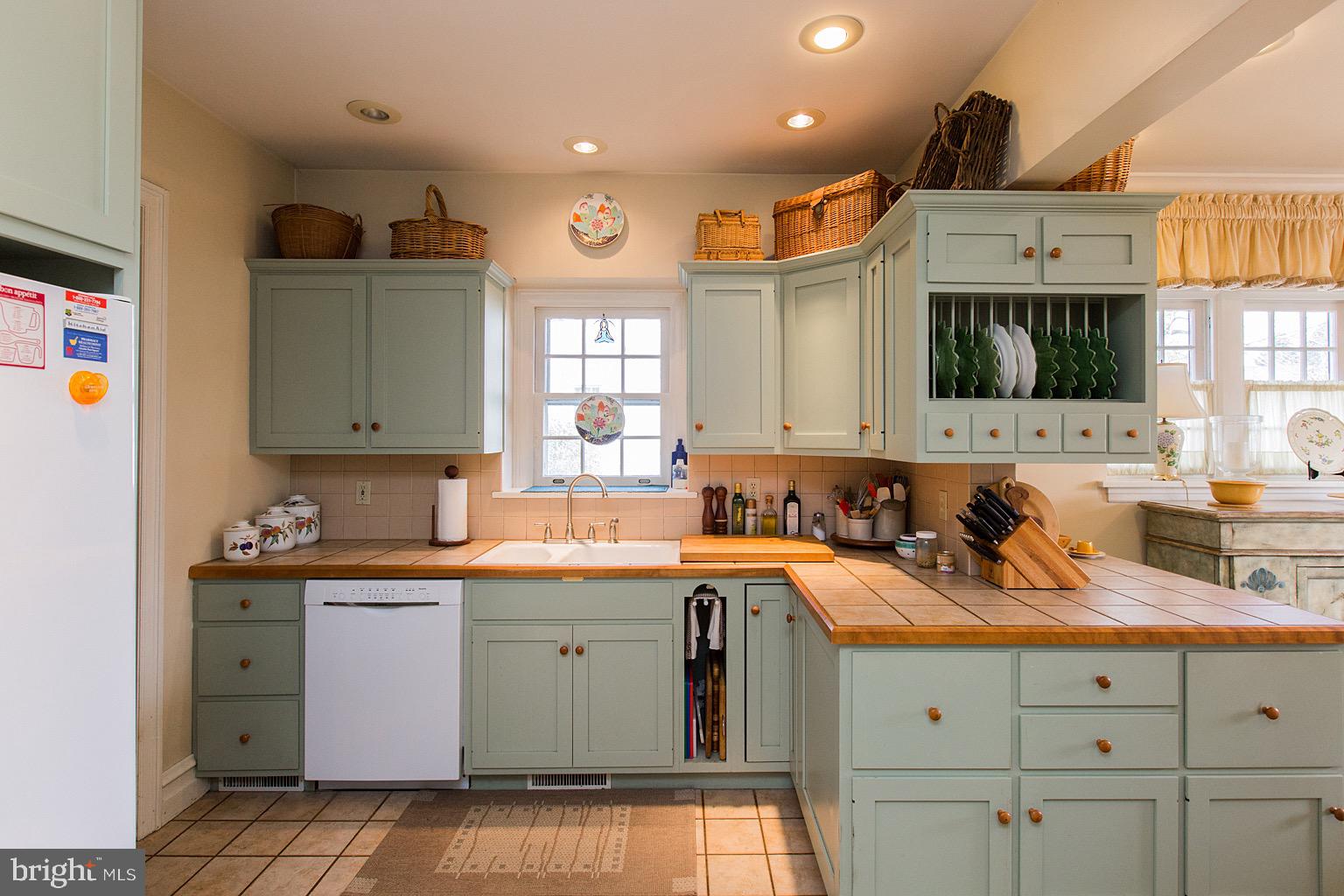 41 Hess Boulevard Lancaster, PA 17601 - Photo 17 of 63