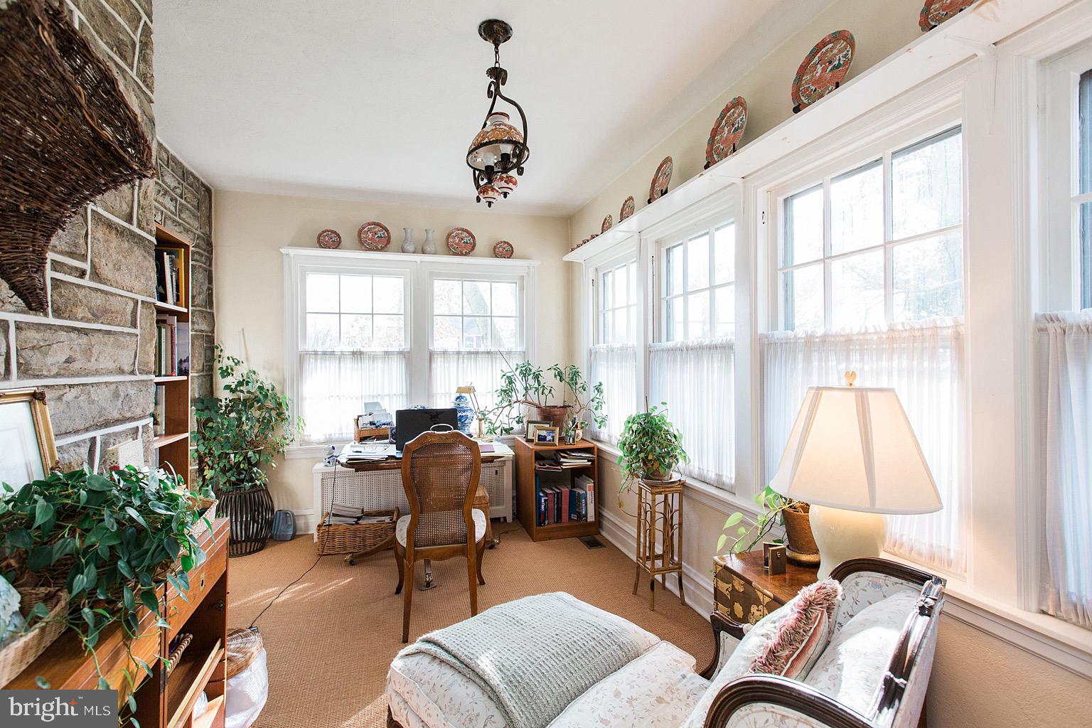 41 Hess Boulevard Lancaster, PA 17601 - Photo 33 of 63 a living room with furniture and a large window