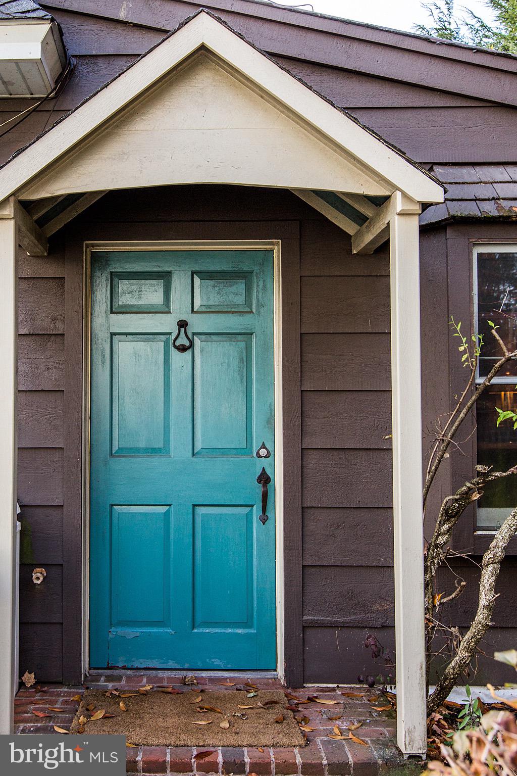 41 Hess Boulevard Lancaster, PA 17601 - Photo 5 of 63 a view of front door of a house