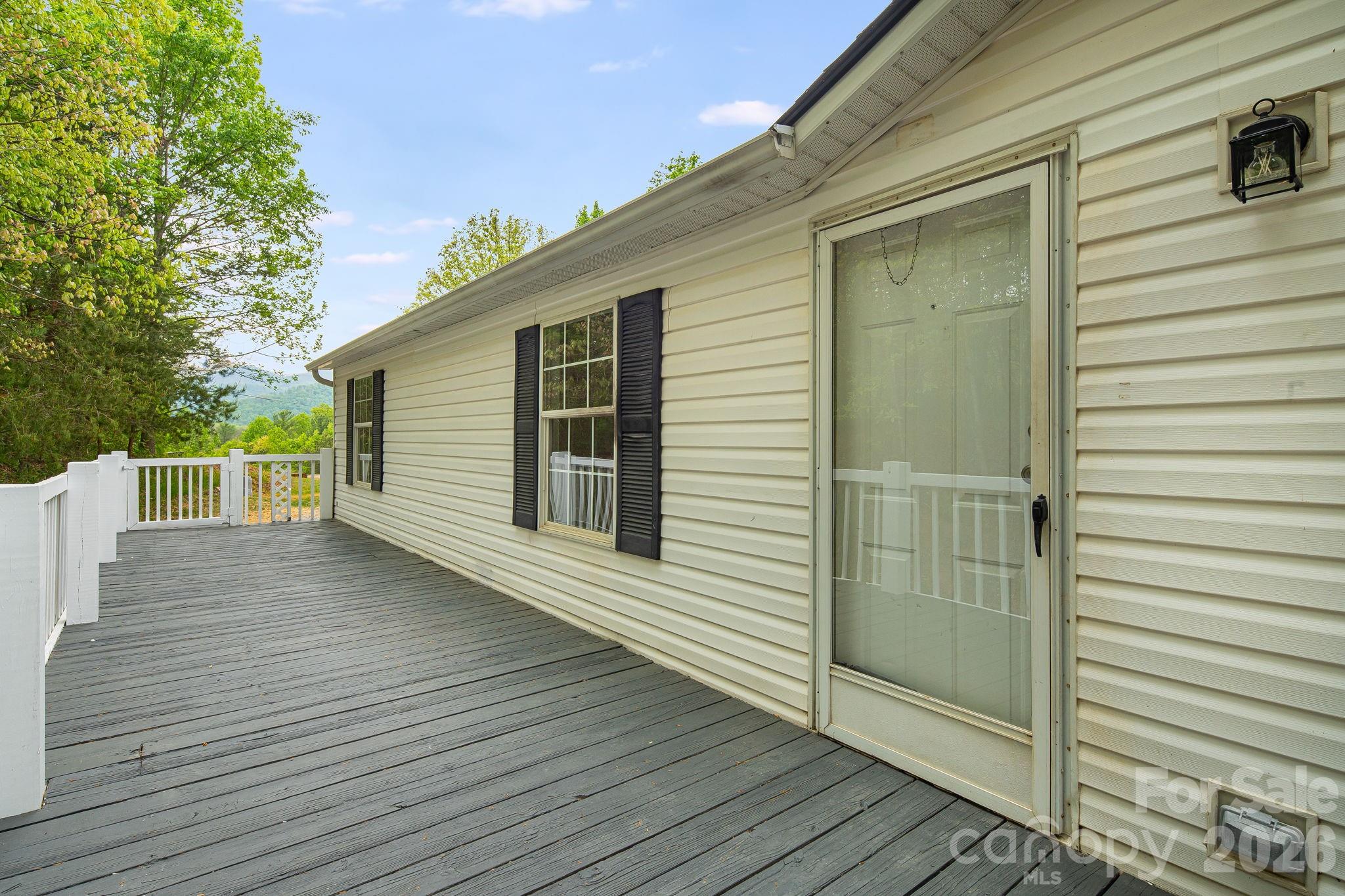 90 High Point Road Weaverville, NC 28787 - Photo 4 of 37