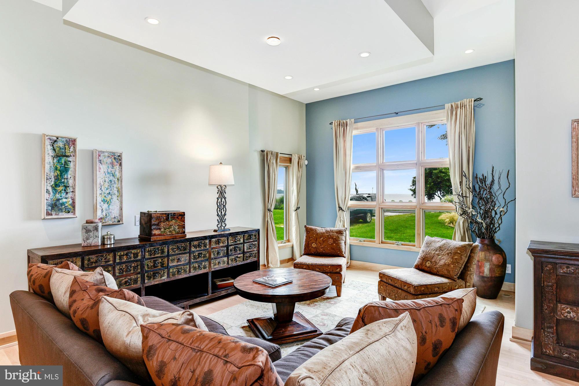 1334 Bay Head Road Annapolis, MD 21409 - Photo 5 of 29 Family Room