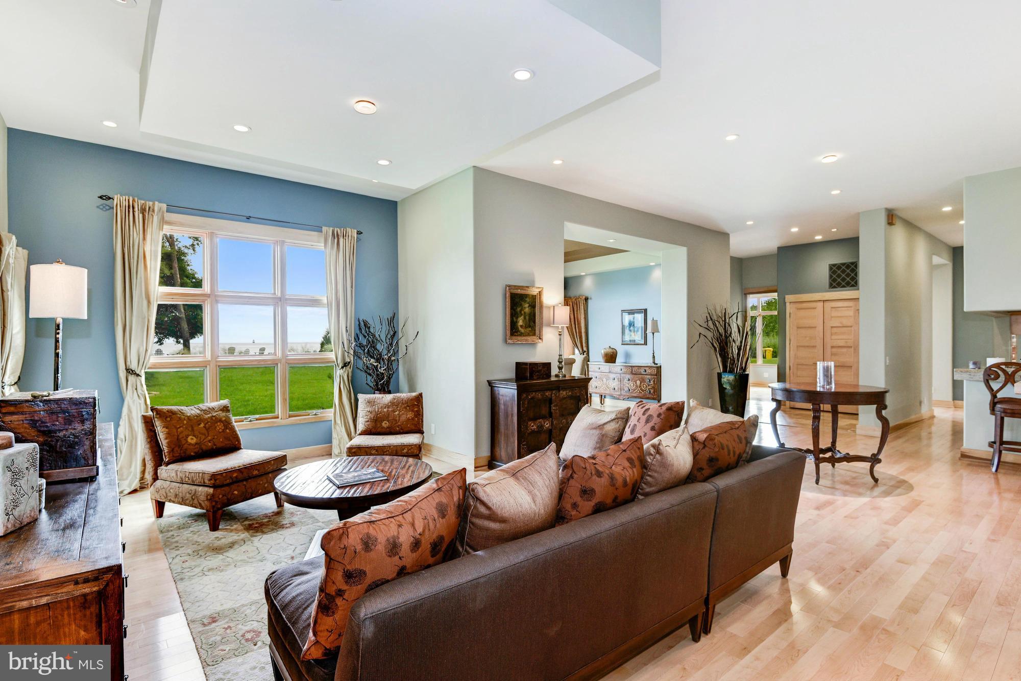 1334 Bay Head Road Annapolis, MD 21409 - Photo 6 of 29 Family Room