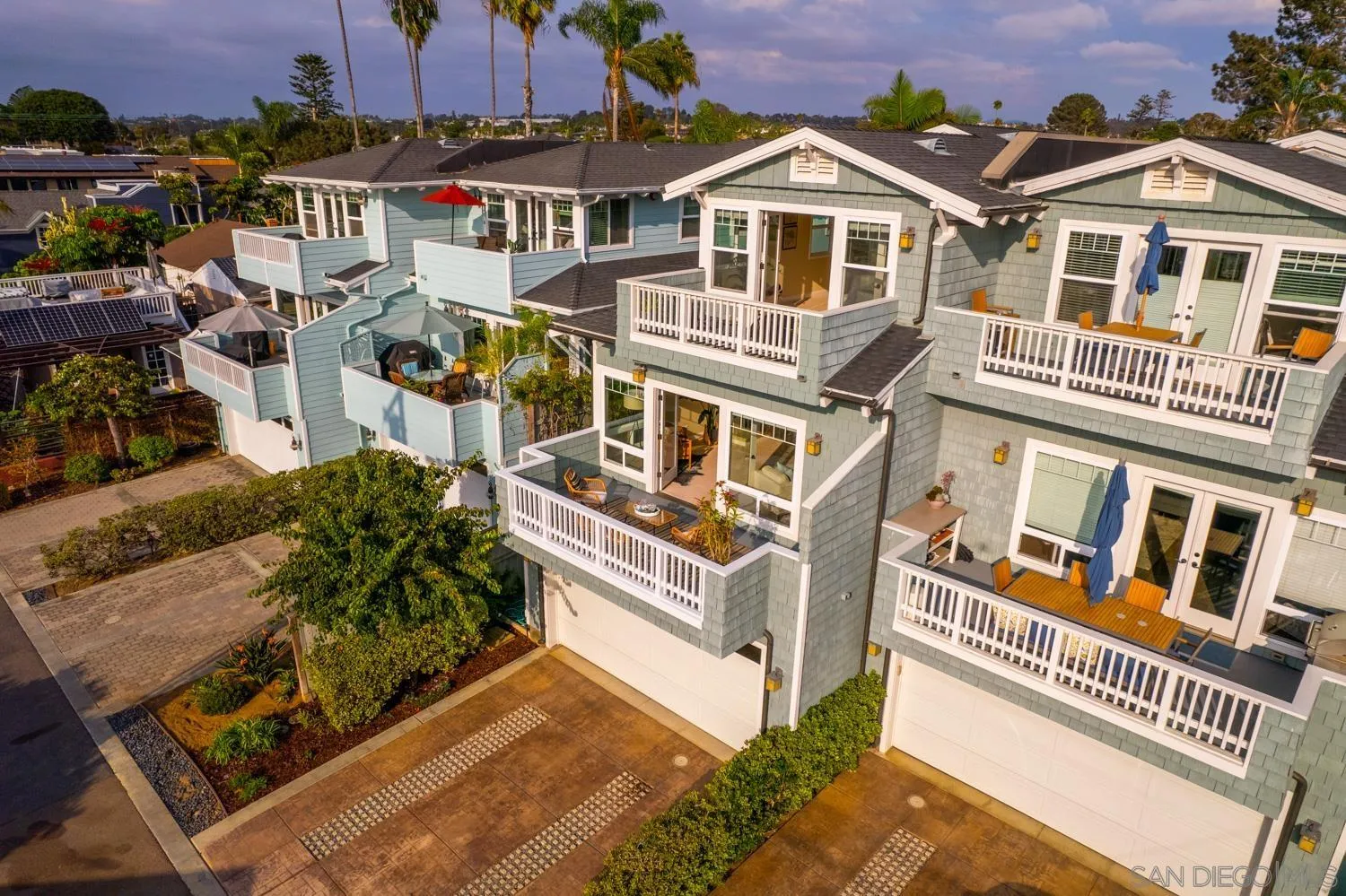 742 Cornish Drive Encinitas, CA 92024 - Photo 29 of 30 an aerial view of a residential apartment building with a yard