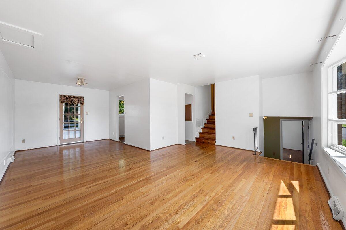 3801 Green Spring Avenue Northwest Roanoke, VA 24017 - Photo 12 of 25 MIB04163