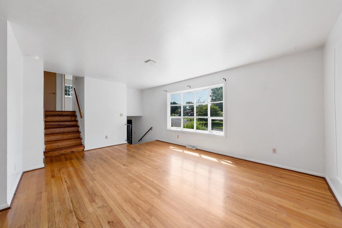 3801 Green Spring Avenue Northwest Roanoke, VA 24017 - Photo 13 of 25 MIB04166