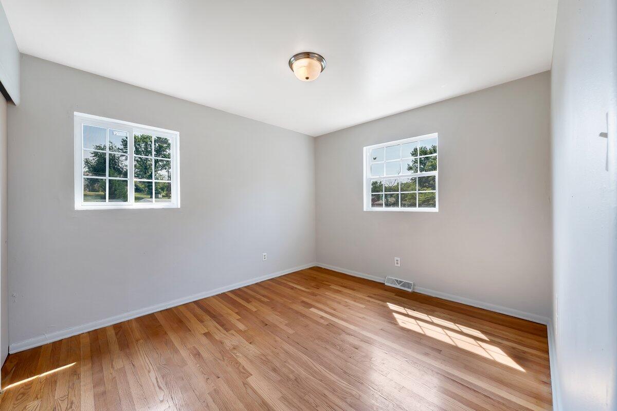 3801 Green Spring Avenue Northwest Roanoke, VA 24017 - Photo 21 of 25 MIB04190