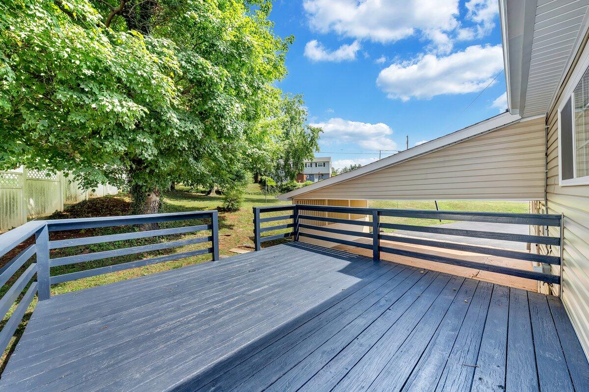 3801 Green Spring Avenue Northwest Roanoke, VA 24017 - Photo 23 of 25 MIB04196