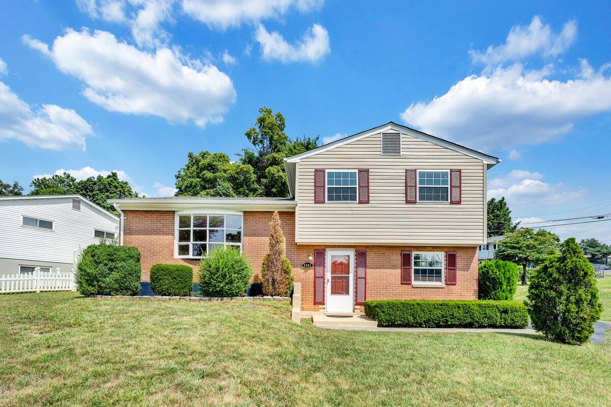 3801 Green Spring Avenue Northwest Roanoke, VA 24017 - Photo 5 of 25 MIB04214