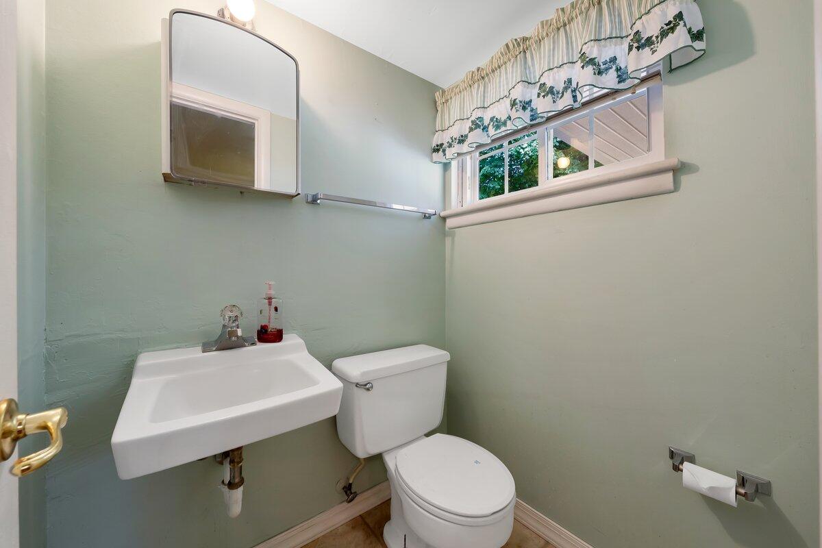 3801 Green Spring Avenue Northwest Roanoke, VA 24017 - Photo 10 of 25 MIB04157