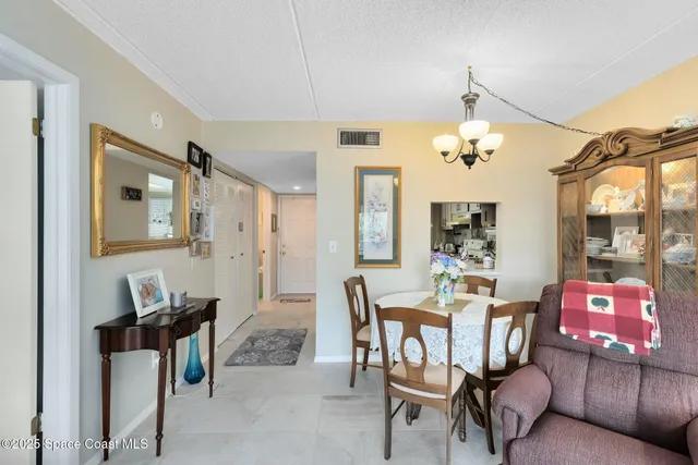 a view of a livingroom and dining room