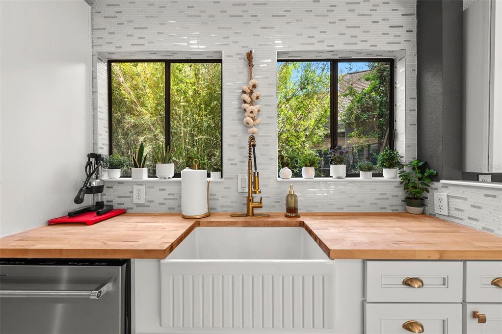 4701 Rambling River Road Brandon, FL 33511 - Photo 16 of 50