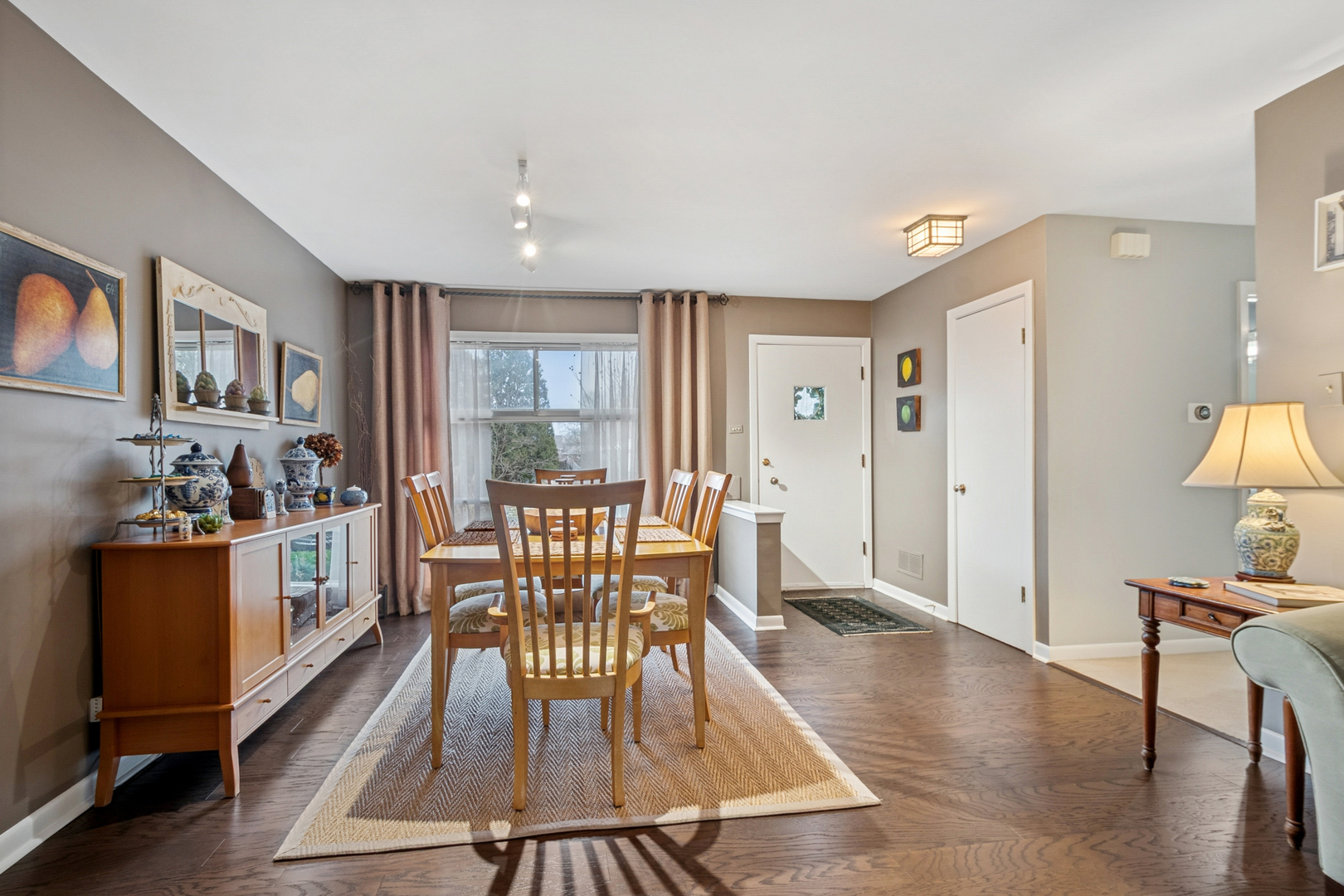 595 Ravinia Road Highland Park, IL 60035 - Photo 6 of 31