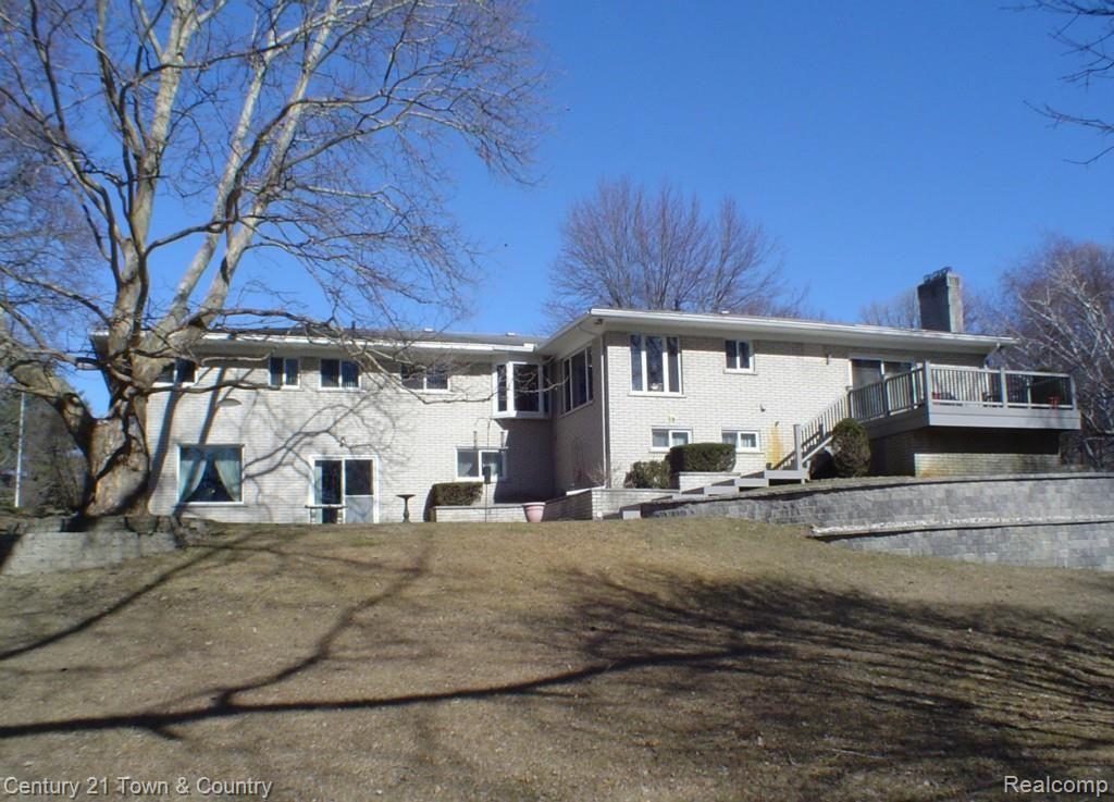 685 Lynndale Court Rochester, MI 48309 - Photo 44 of 56 Back 1.jpg
