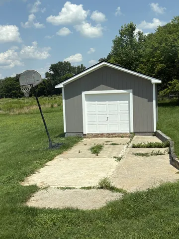 $969,000 | 3545 Jim Gower Road, Springfield, TN 37172