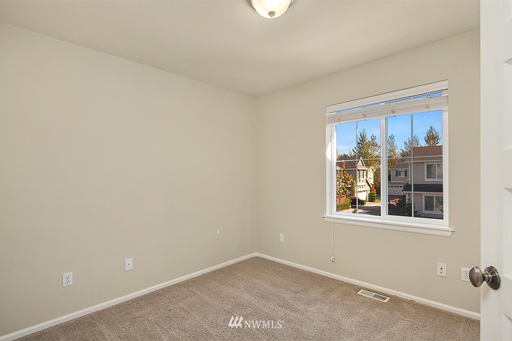 18232 36th Avenue Southeast Bothell, WA 98012 - Photo 11 of 18