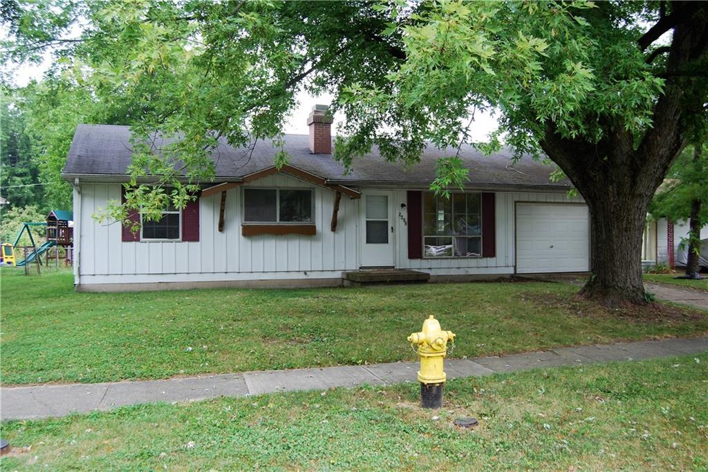 2208 Raintree Drive Anderson, IN 46011 - Photo 2 of 11 Gallery Image 2