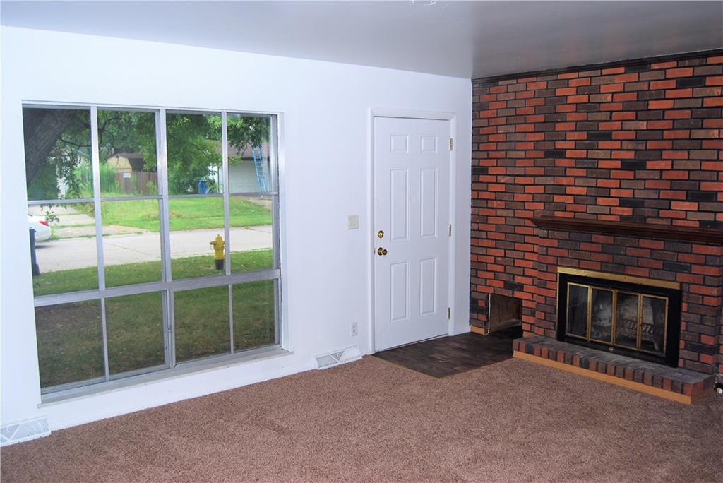 2208 Raintree Drive Anderson, IN 46011 - Photo 3 of 11 Gallery Image 3