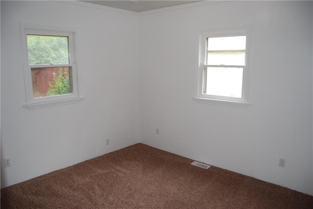 2208 Raintree Drive Anderson, IN 46011 - Photo 10 of 11 Gallery Image 10