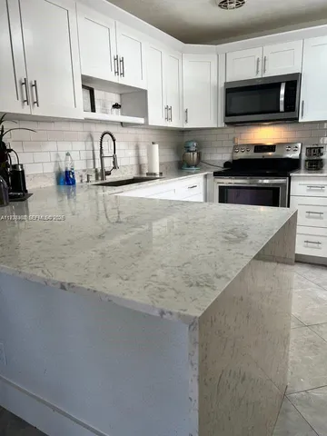 $399,000 | 1640 Northeast 33rd Street, Pompano Beach, FL 33064