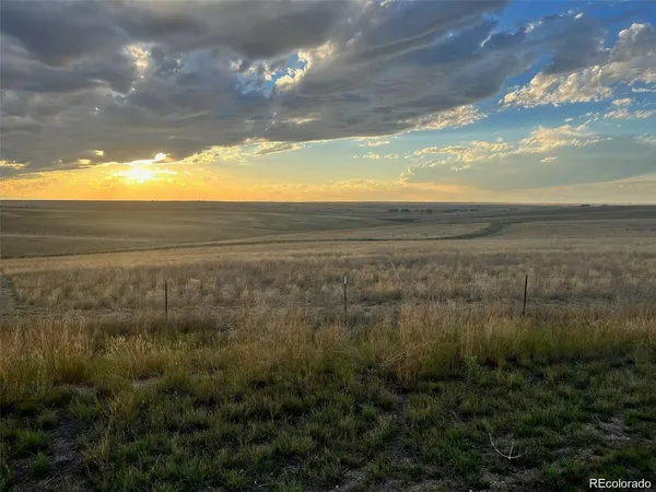 $200,000 | 69558 East Briarwood Place, Byers, CO 80103