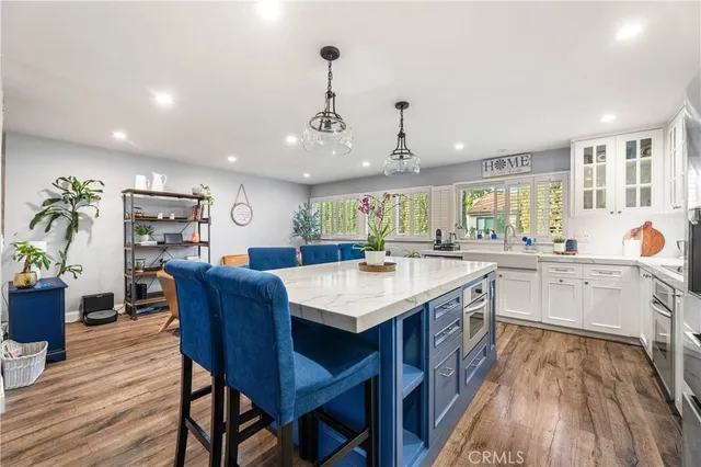 $849,000 | 18146 Oxnard Street, Unit 48, Tarzana, CA 91356