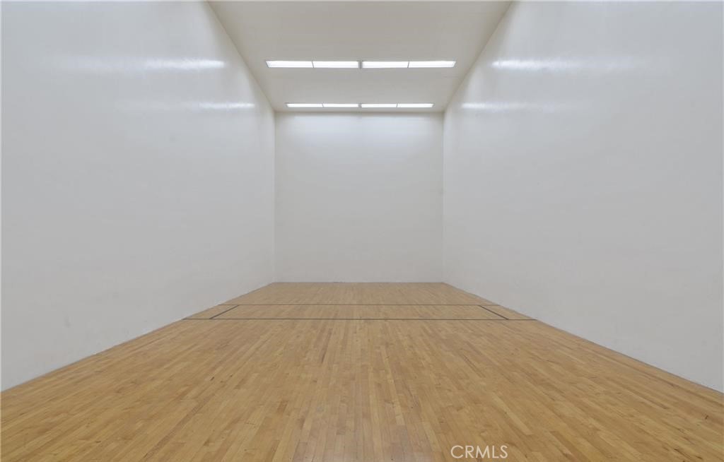 18146 Oxnard Street, Unit 48 Tarzana, CA 91356 - Photo 48 of 52 a view of an empty room