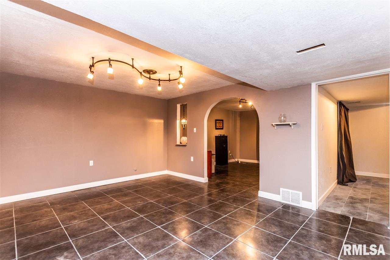 1308 West Cloverdale Road Chillicothe, IL 61523 - Photo 24 of 34 Gallery Image 24