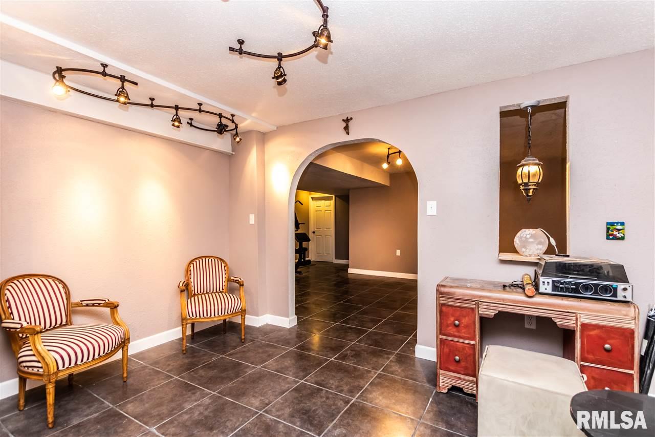 1308 West Cloverdale Road Chillicothe, IL 61523 - Photo 26 of 34 Gallery Image 26